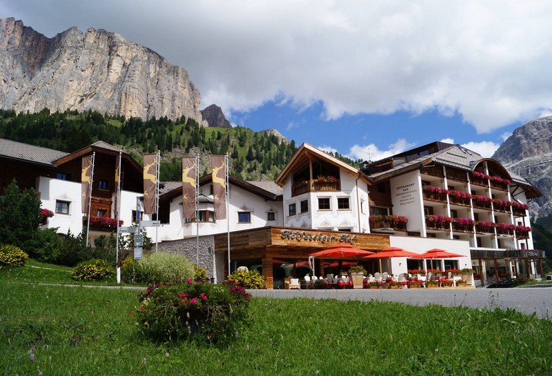 Name:  Sella  Hotel Kolfuschgerhof     10499343_704382849598048_534667051736844303_o.jpg
Views: 26056
Size:  155.6 KB