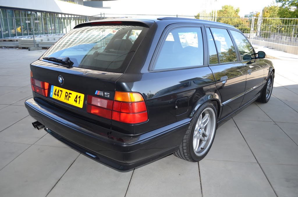 Name:  e34 M5 bonhams auction  DSC_0086.jpg
Views: 15417
Size:  120.5 KB