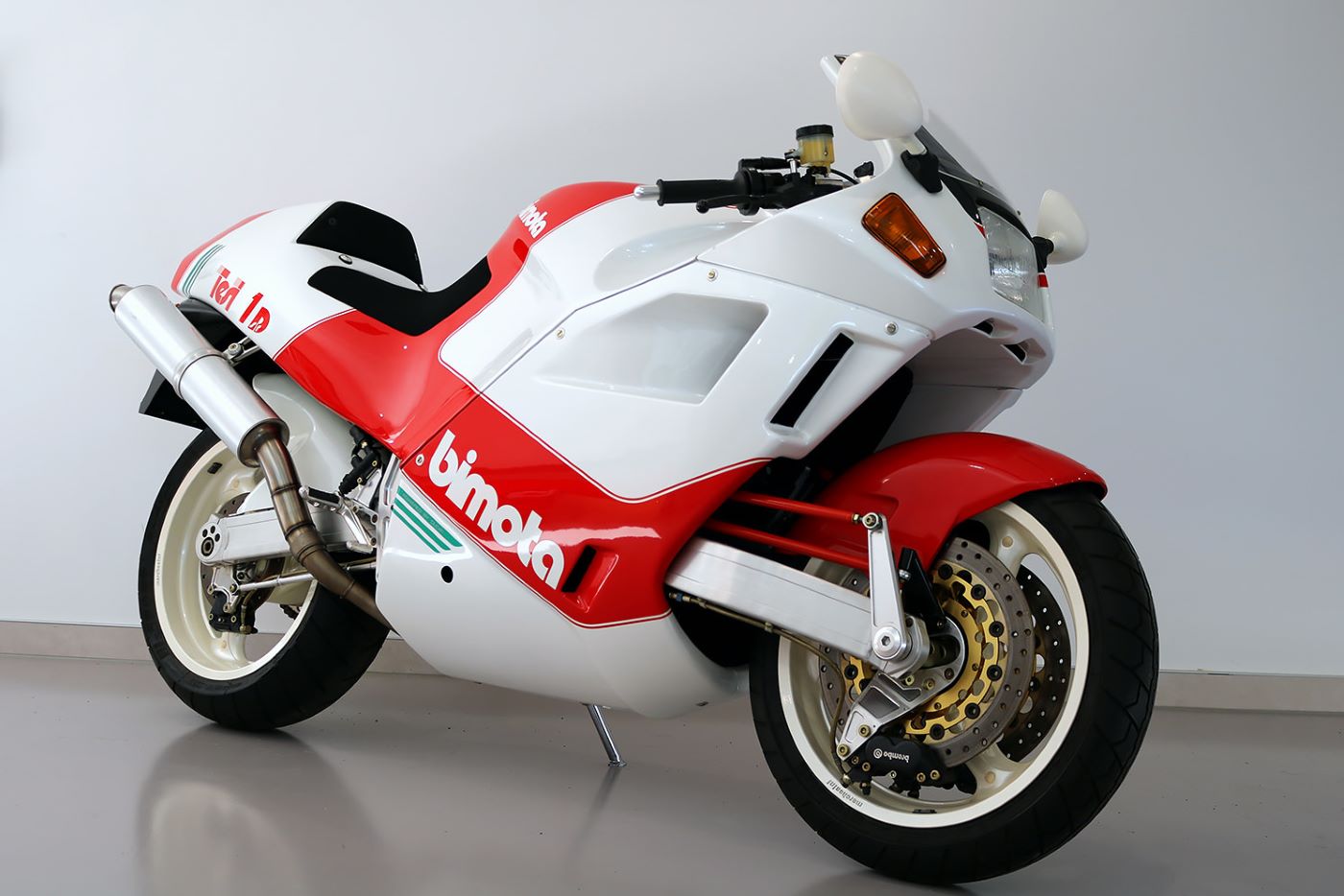 Name:  1991-bimota-tesi-1d-904.jpg
Views: 64
Size:  122.7 KB