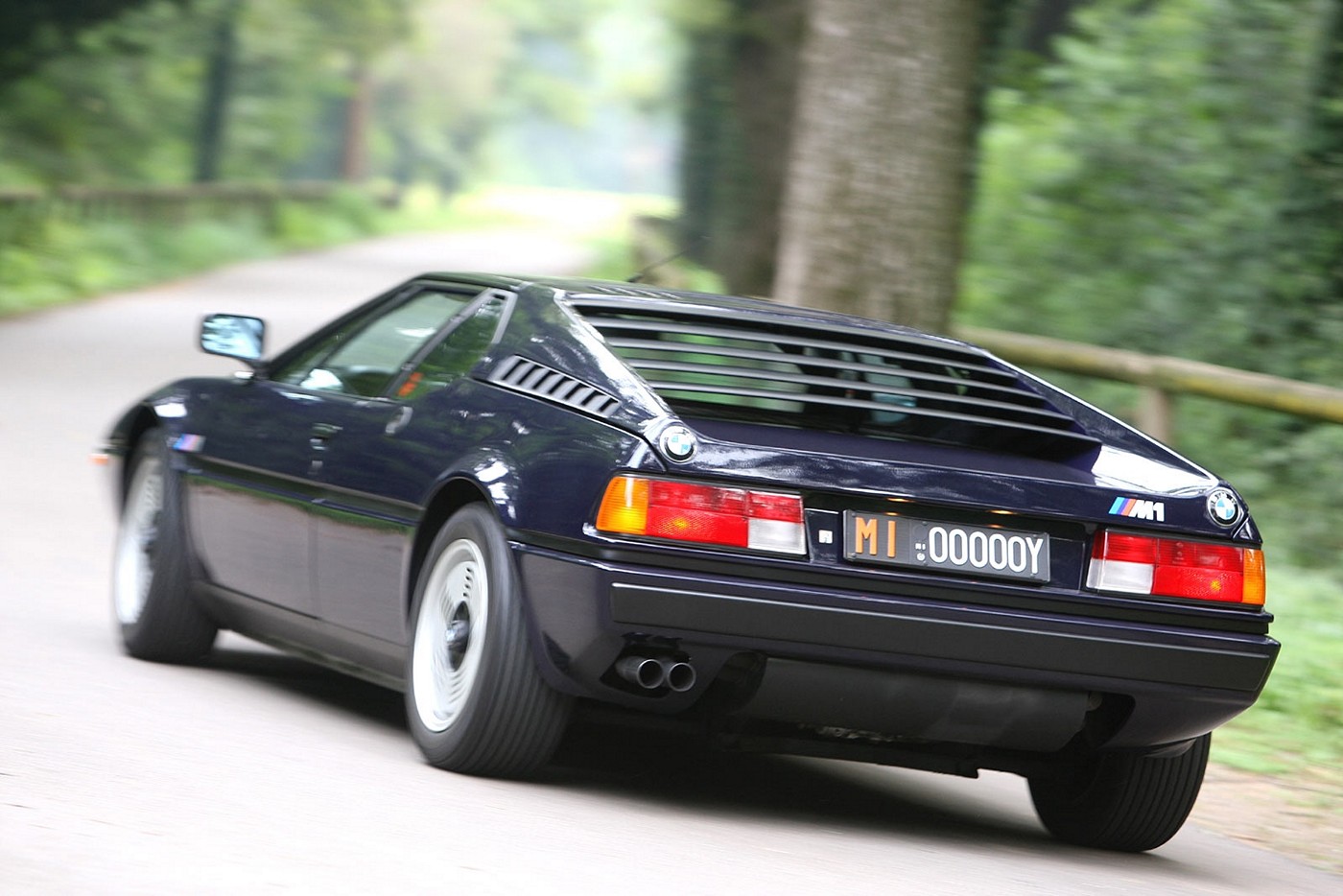 Name:  1978-1981 BMW M1 [14].jpg
Views: 13312
Size:  214.6 KB