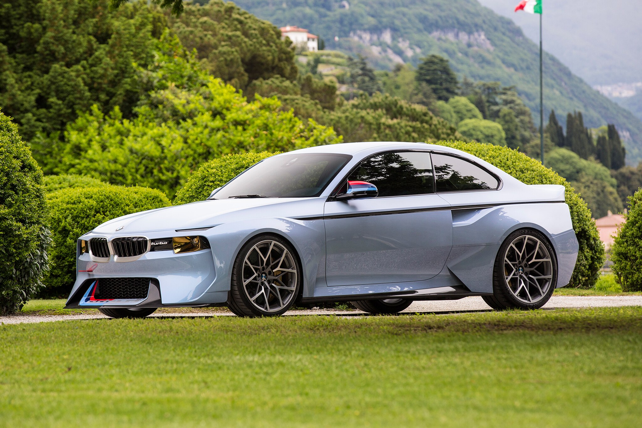 Name:  BMW-2002-Hommage-concept-front-three-quarter-04.jpg
Views: 940
Size:  585.2 KB