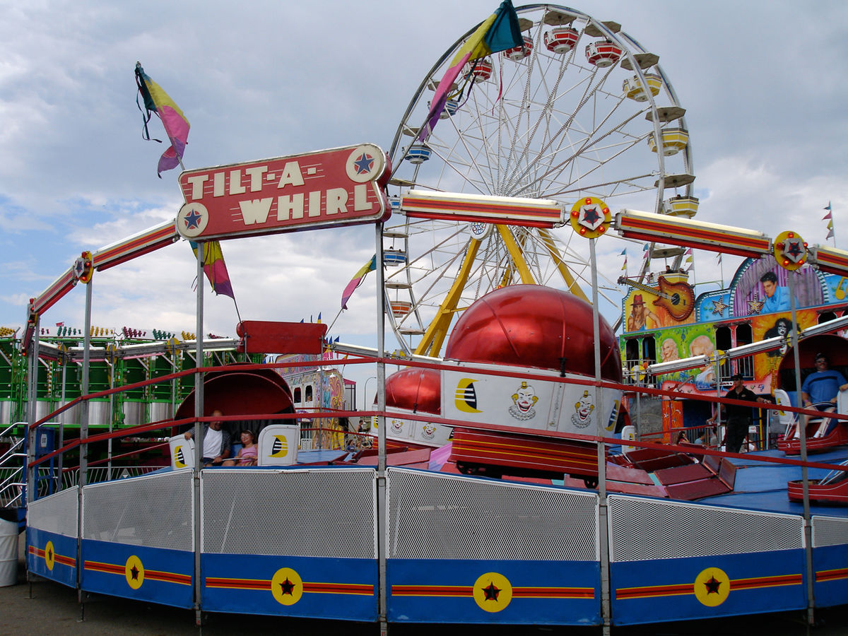 Name:  1200px-Tilt-A-Whirl_in_Saskatchewan.jpg
Views: 794
Size:  288.0 KB