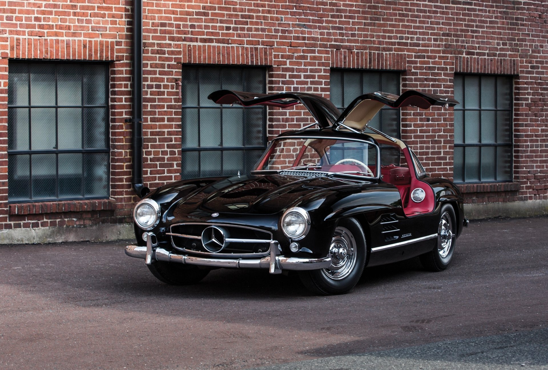 Name:  SL Gullwing.jpg
Views: 2219
Size:  560.7 KB